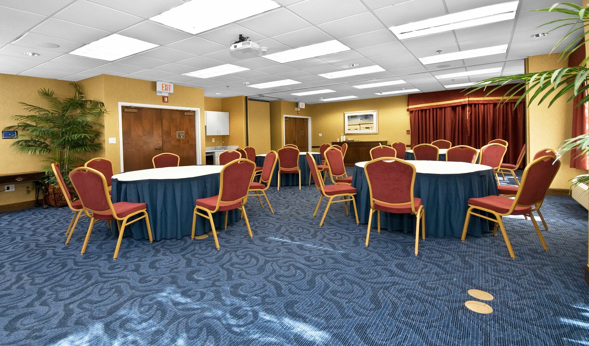 Hampton Inn & Suites Raleigh Cary Lenovo Center Negócio foto